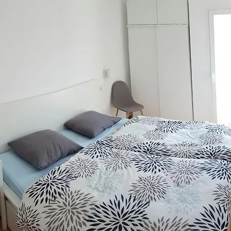 Sonne & Meerblick Aus 40 Grad Heissem Whirlpool Geniessen - Zentral Am Hafen Und Dennoch Ruhig Cala Ratjada  Extérieur photo